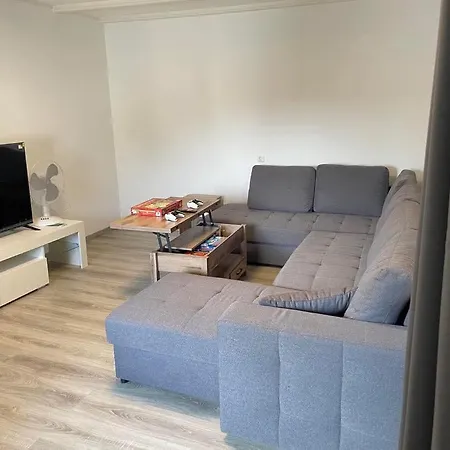 2 Avec Terrasse *