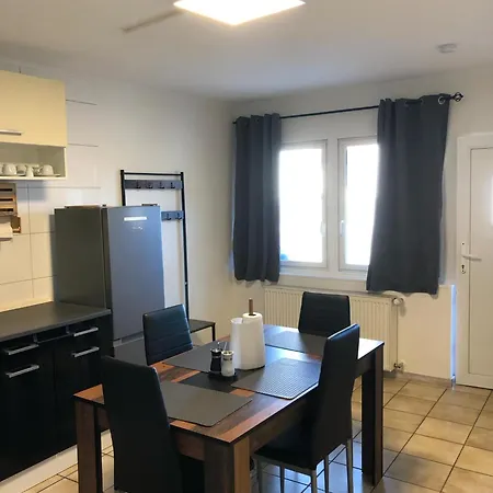 Lägenhet 2 Avec Terrasse